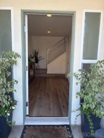 2675 Roosevelt St, Carlsbad, CA 92008