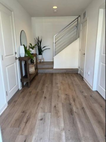 2675 Roosevelt St, Carlsbad, CA 92008