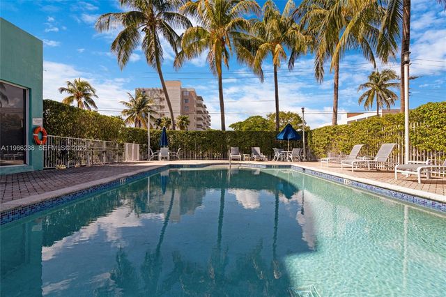 1555 N Treasure Dr 205, North Bay Village, FL 33141