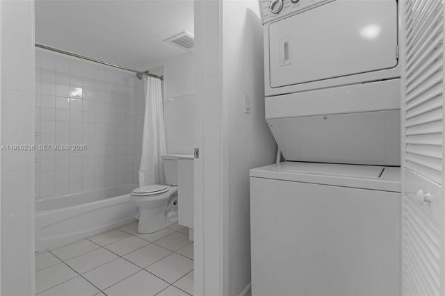 1555 N Treasure Dr 205, North Bay Village, FL 33141