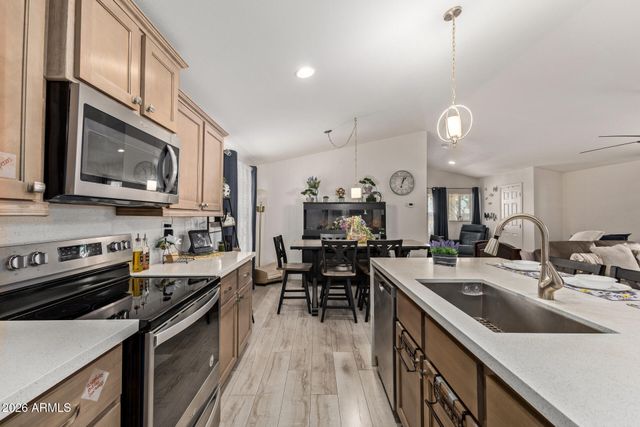 652 S ELLSWORTH Road S 153, Mesa, AZ 85208