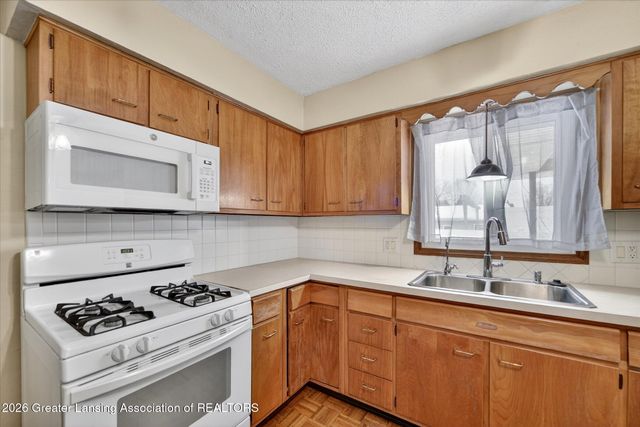 513 Mikesell Street, Charlotte, MI 48813