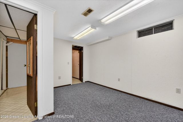 513 Mikesell Street, Charlotte, MI 48813