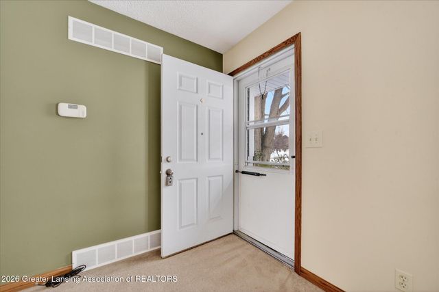 513 Mikesell Street, Charlotte, MI 48813