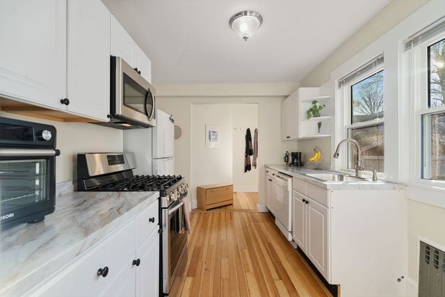 8 Breede Terrace, Dedham, MA 02026