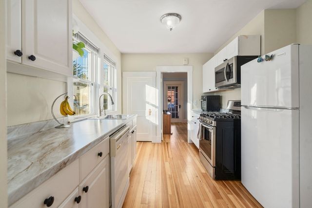 8 Breede Terrace, Dedham, MA 02026