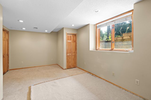 1504 Fairfield Road S, Minnetonka, MN 55305