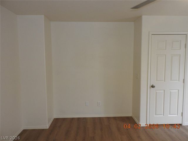 906 Valetta Flat Avenue, Las Vegas, NV 89183