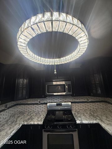 3336 S Sergeant Avenue, Joplin, MO 64804