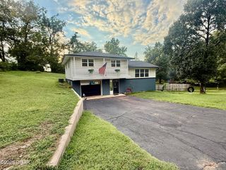 3336 S Sergeant Avenue, Joplin, MO 64804