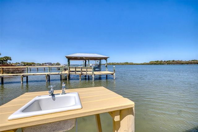 349 MARSH LANDING LOOP, Oak Hill, FL 32759