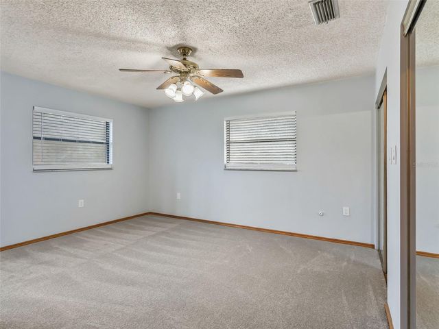 11398 CR 682, Webster, FL 33597