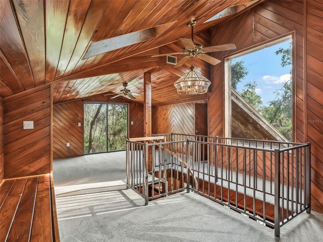 11398 CR 682, Webster, FL 33597