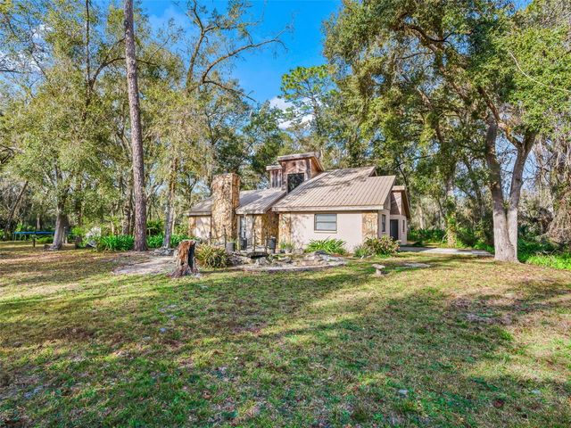 11398 CR 682, Webster, FL 33597