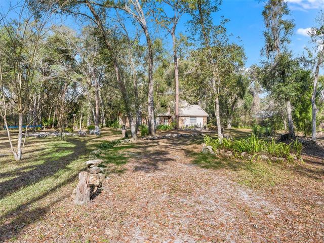 11398 CR 682, Webster, FL 33597