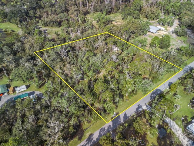 11398 CR 682, Webster, FL 33597