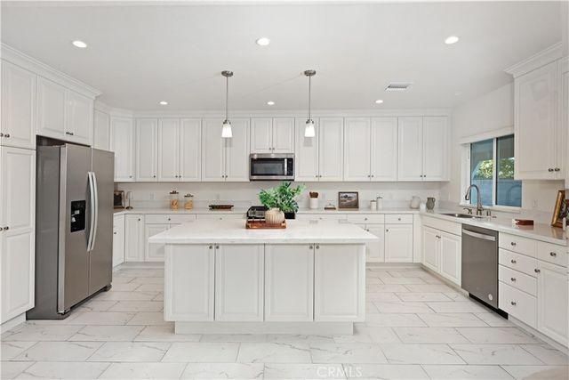 8550 Raviller Drive, Downey, CA 90240