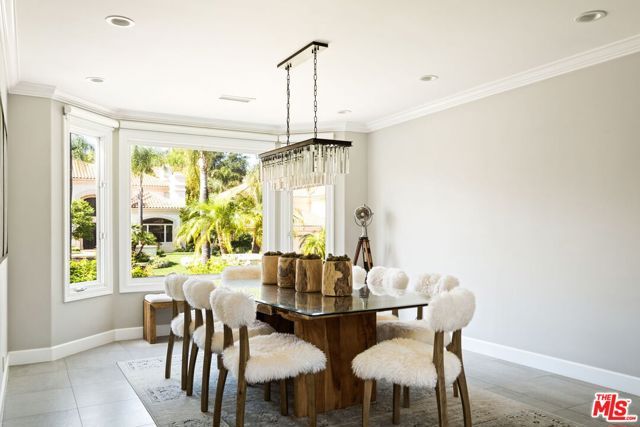 5325 Collingwood Circle, Calabasas, CA 91302