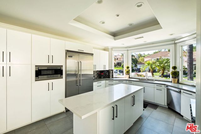 5325 Collingwood Circle, Calabasas, CA 91302