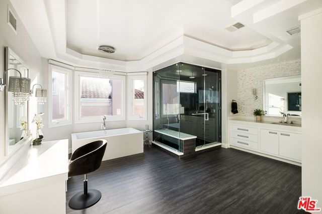 5325 Collingwood Circle, Calabasas, CA 91302