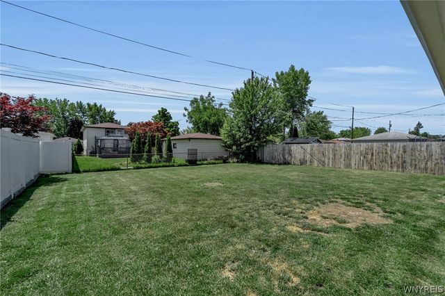 87 Knollwood Drive, Cheektowaga, NY 14227