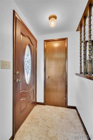 87 Knollwood Drive, Cheektowaga, NY 14227