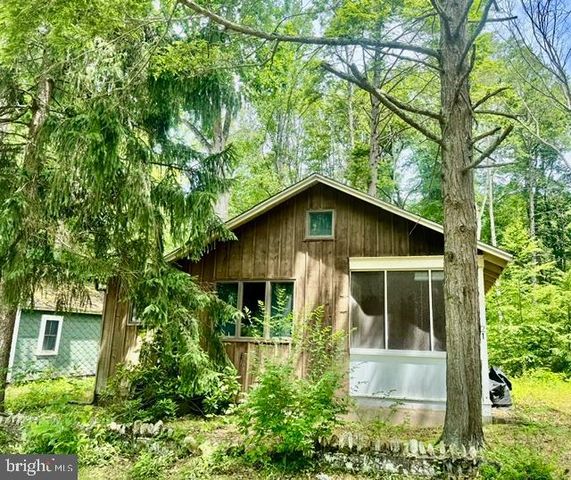 21 BASS DR, Ashland, PA 17921