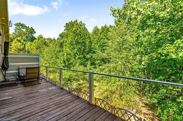 6201 Stonewick Drive, Jamestown, NC 27282