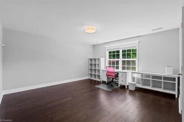 6201 Stonewick Drive, Jamestown, NC 27282