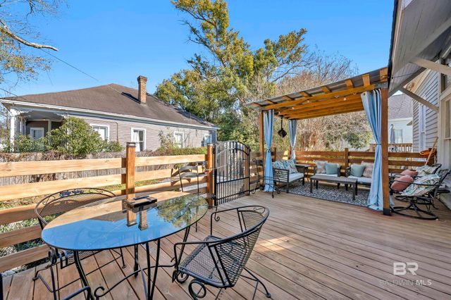 1322 Dauphin Street, Mobile, AL 36604