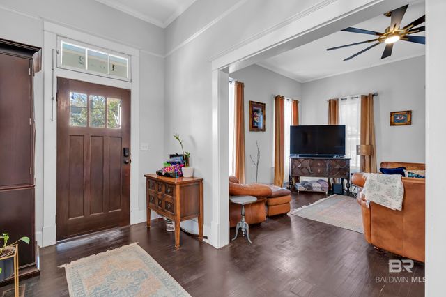 1322 Dauphin Street, Mobile, AL 36604