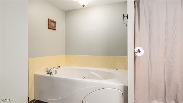 5700 Old Coopermill Road, Zanesville, OH 43701