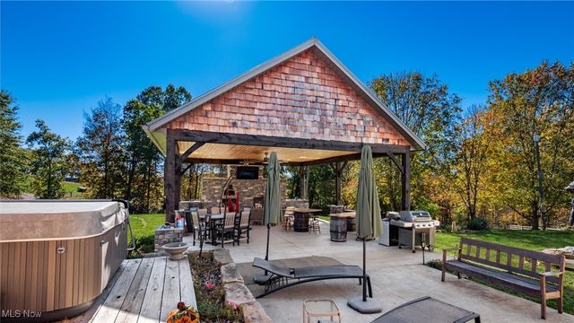 5700 Old Coopermill Road, Zanesville, OH 43701