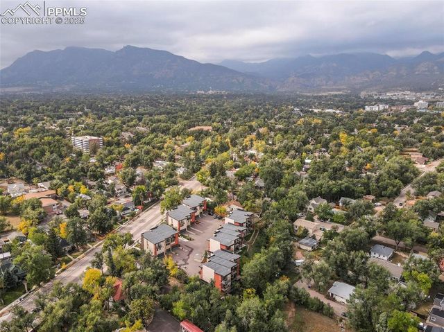 78 Cheyenne Boulevard, Colorado Springs, CO 80905