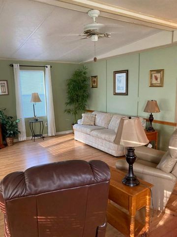 5716 PAWNEE STREET, Zephyrhills, FL 33542