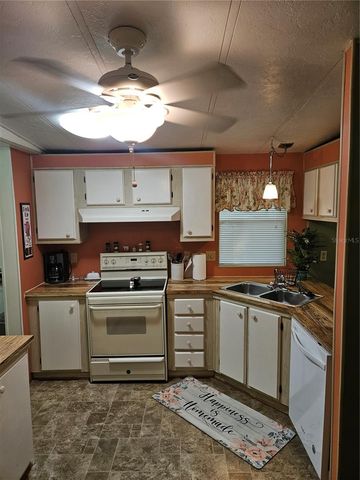 5716 PAWNEE STREET, Zephyrhills, FL 33542