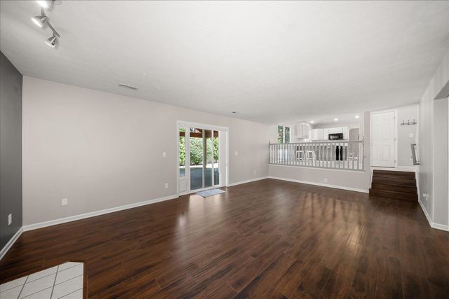 1216 W Candlewood Ct, Spokane, WA 99218