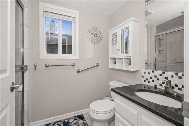 1216 W Candlewood Ct, Spokane, WA 99218