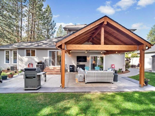 1216 W Candlewood Ct, Spokane, WA 99218