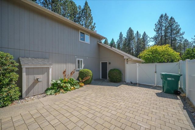 1216 W Candlewood Ct, Spokane, WA 99218