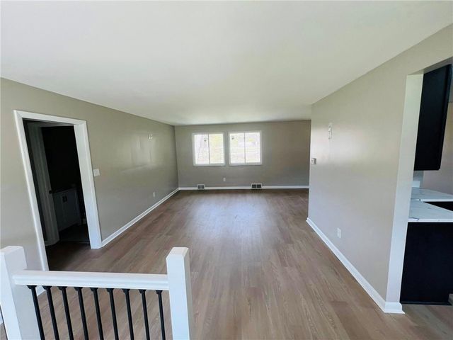 3929 Cape Cod Dr, Plum Boro, PA 15239
