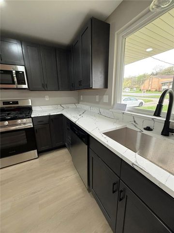 3929 Cape Cod Dr, Plum Boro, PA 15239
