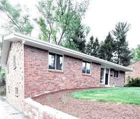 3929 Cape Cod Dr, Plum Boro, PA 15239