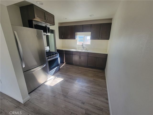 204 E Gage, Los Angeles, CA 90003