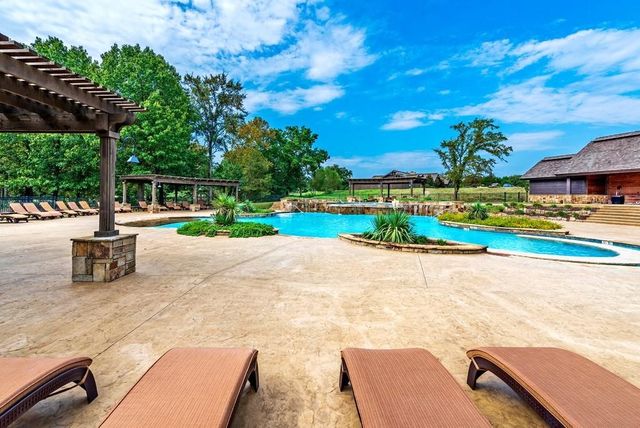 125 Shadow Creek, Gordonville, TX 76245