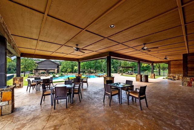 125 Shadow Creek, Gordonville, TX 76245