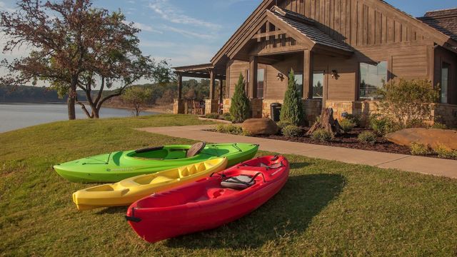 125 Shadow Creek, Gordonville, TX 76245