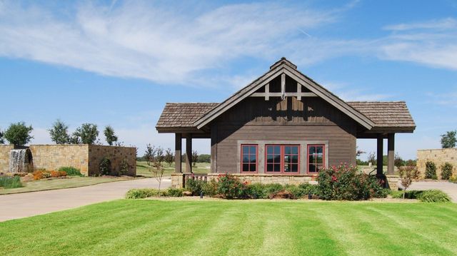 125 Shadow Creek, Gordonville, TX 76245