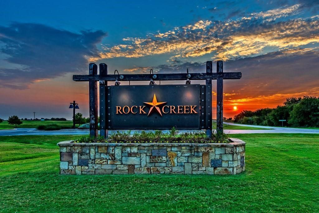 125 Shadow Creek, Gordonville, TX 76245
