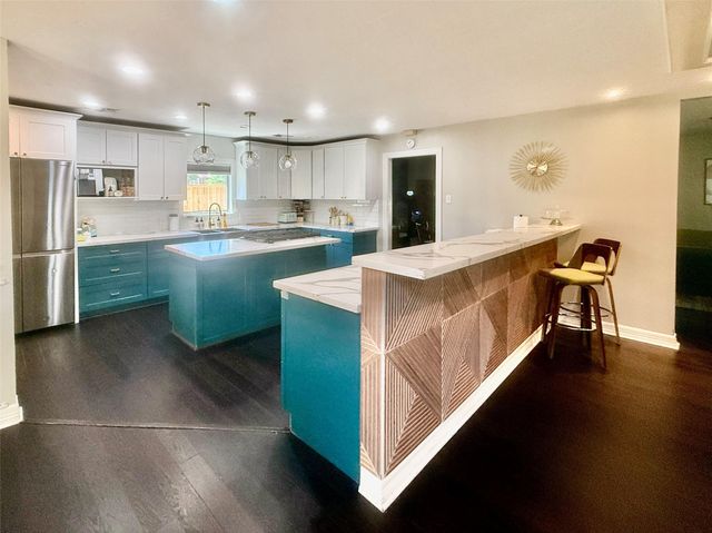 4315 Breakwood Drive, Houston, TX 77096